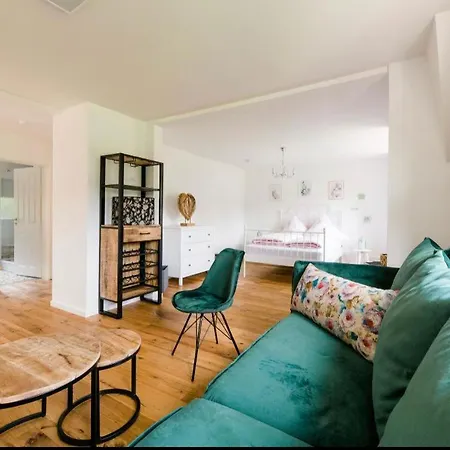 Apartment Rapunzel *